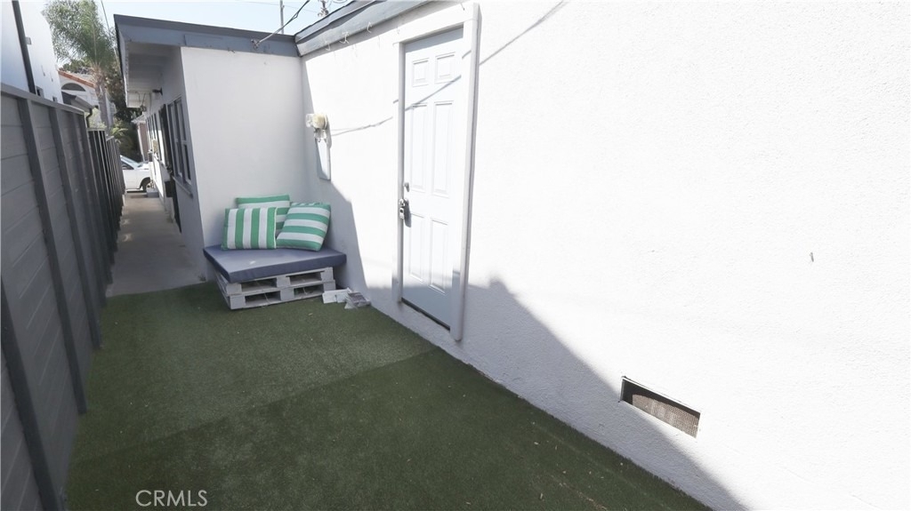 429 1/2 28th St. - Photo 25