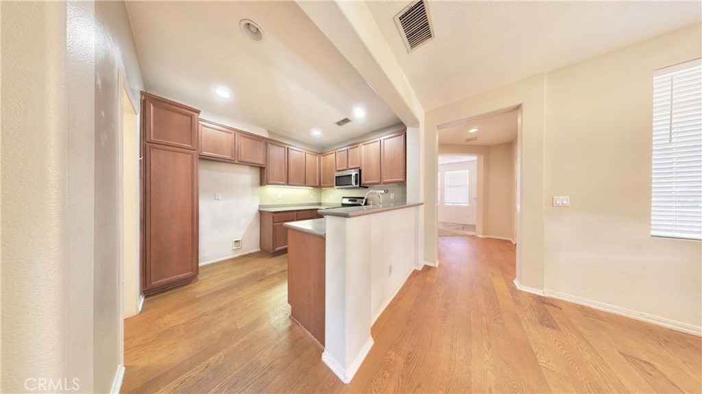 15 Elmhurst - Photo 12