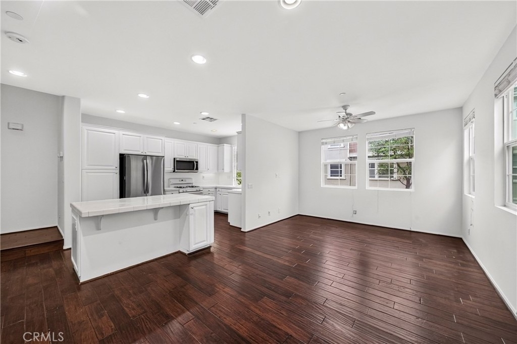 2068 Owens - Photo 10