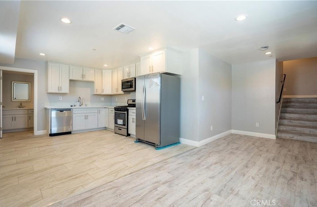 2125 S West View - Photo 1
