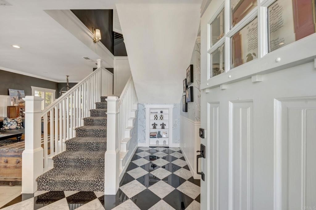 4620 Narragansett Avenue - Photo 5