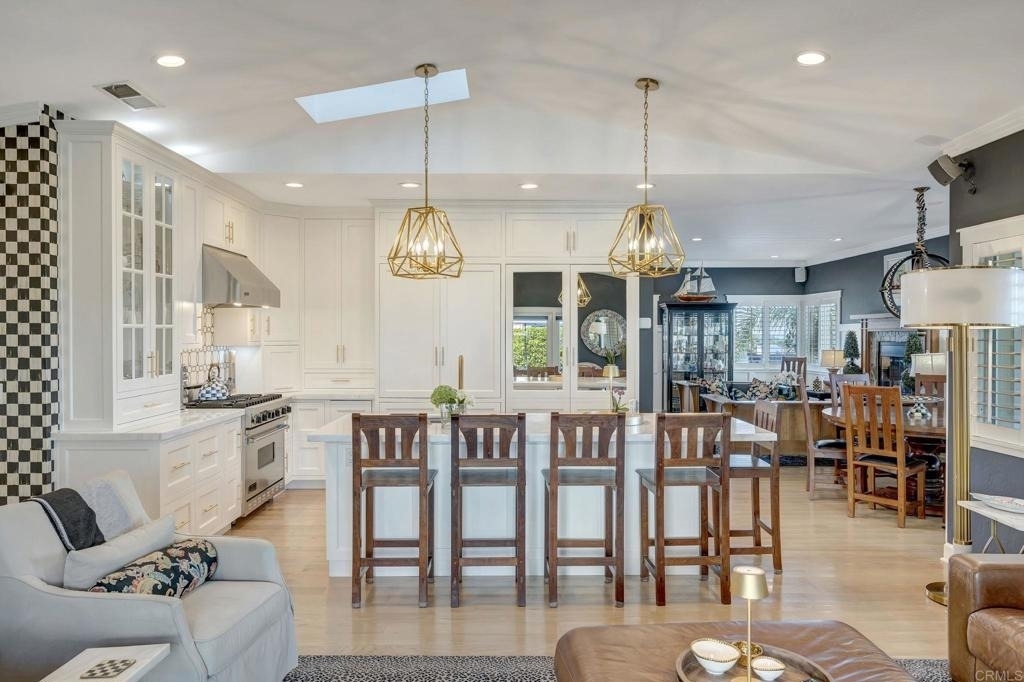 4620 Narragansett Avenue - Photo 9