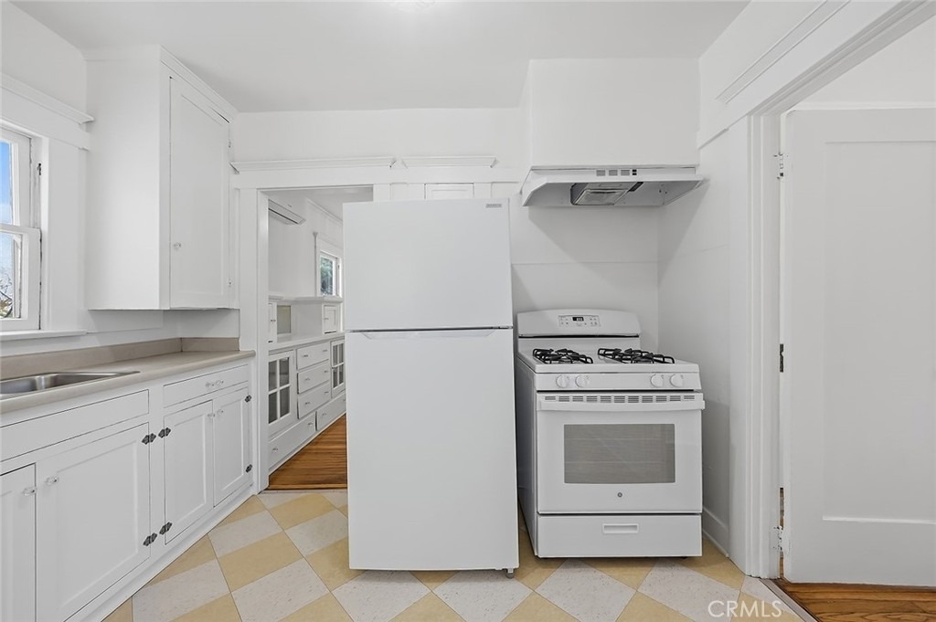 3322 Hamilton Way - Photo 18