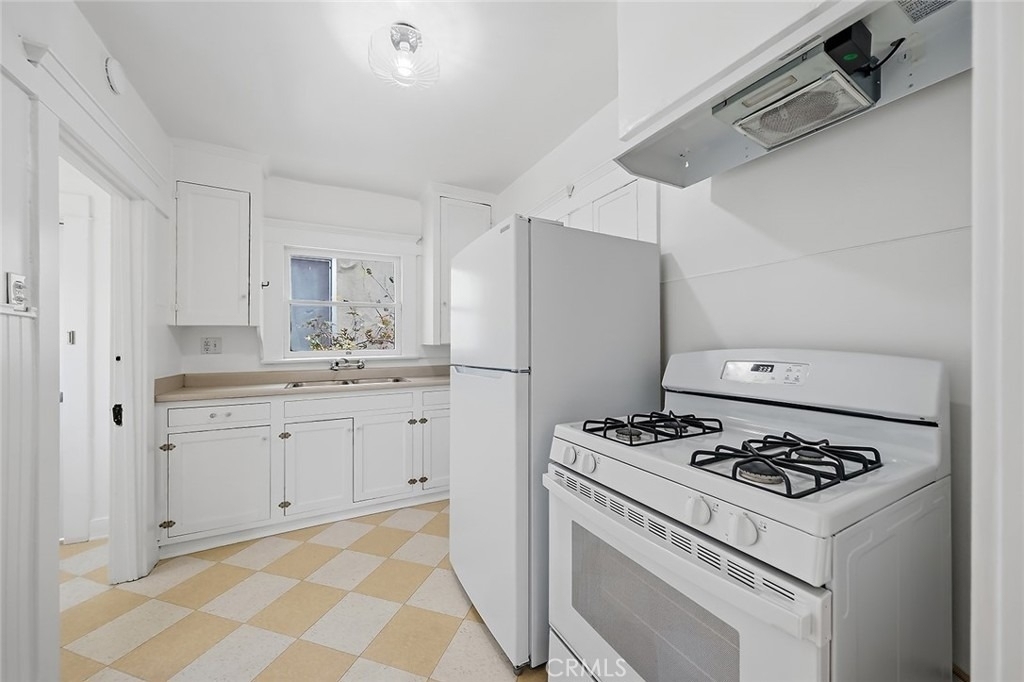 3322 Hamilton Way - Photo 17
