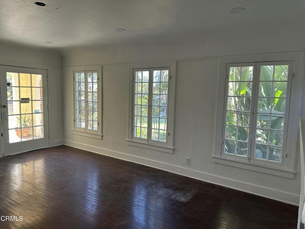 2122 Navarro Avenue - Photo 5
