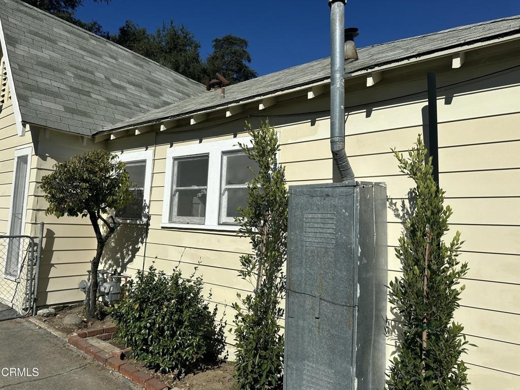 2122 Navarro Avenue - Photo 33