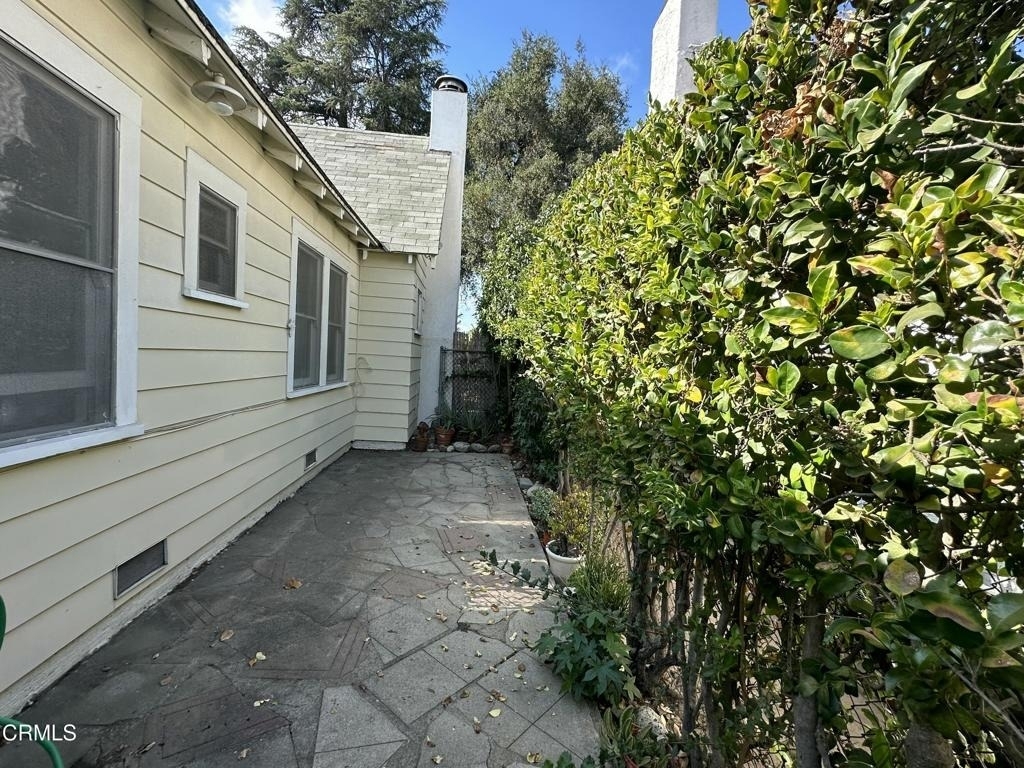 2122 Navarro Avenue - Photo 34