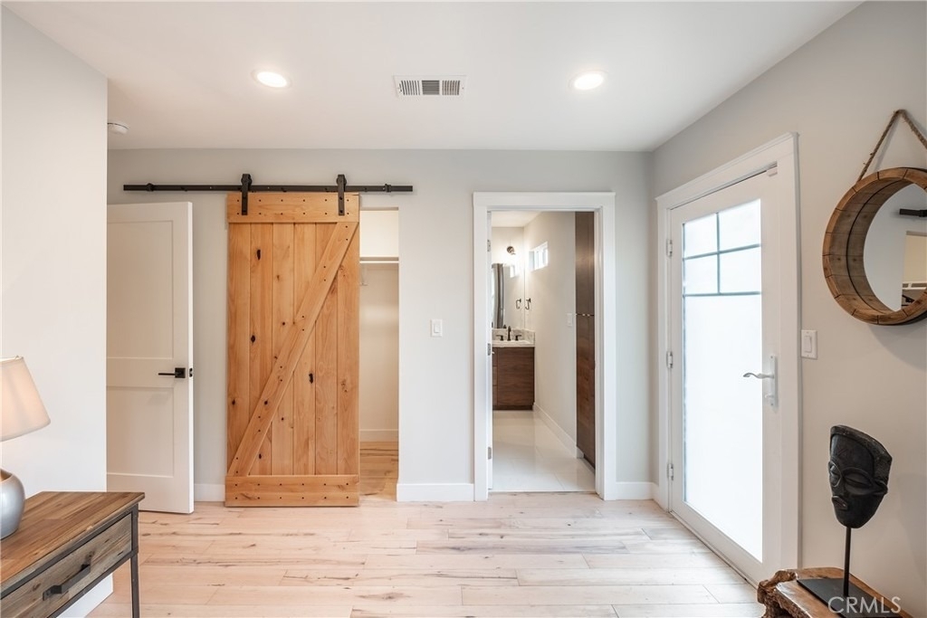 4039 Clayton Avenue - Photo 16