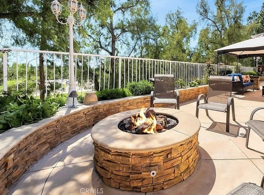 34 Santa Monica - Photo 22