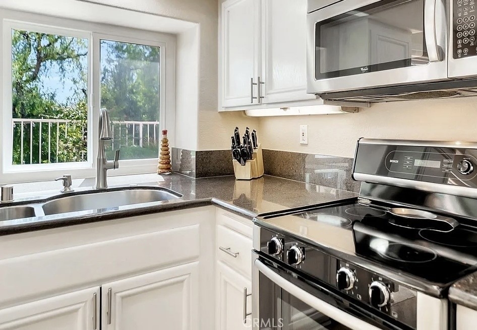 34 Santa Monica - Photo 13