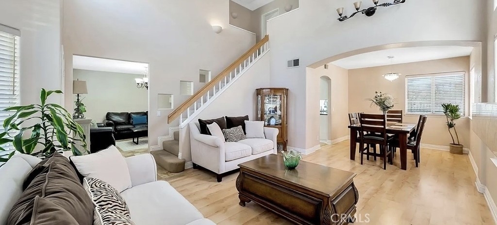 34 Santa Monica - Photo 2