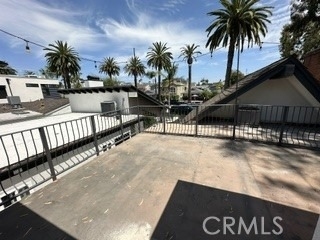 501 1/2 Marguerite - Photo 6