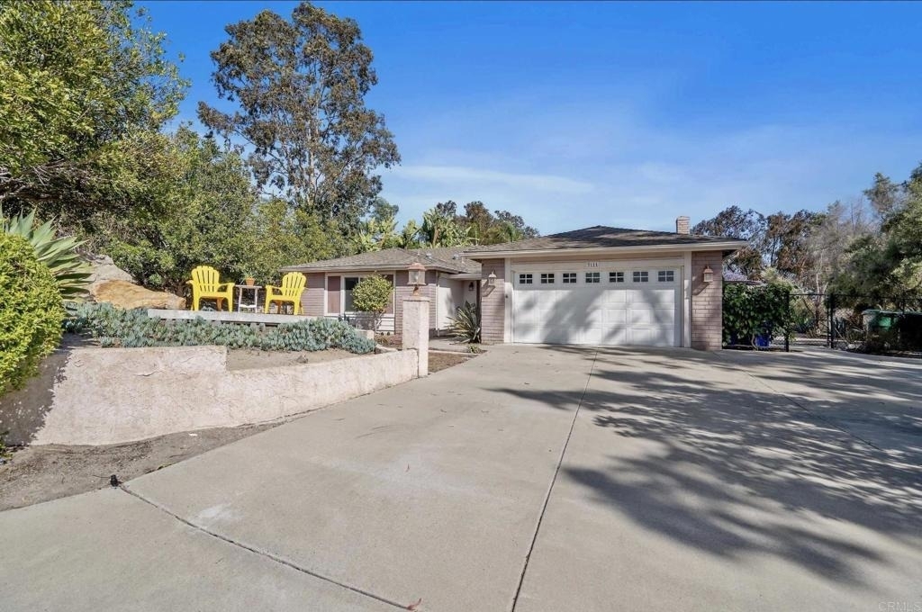 3111 Skyline - Photo 1