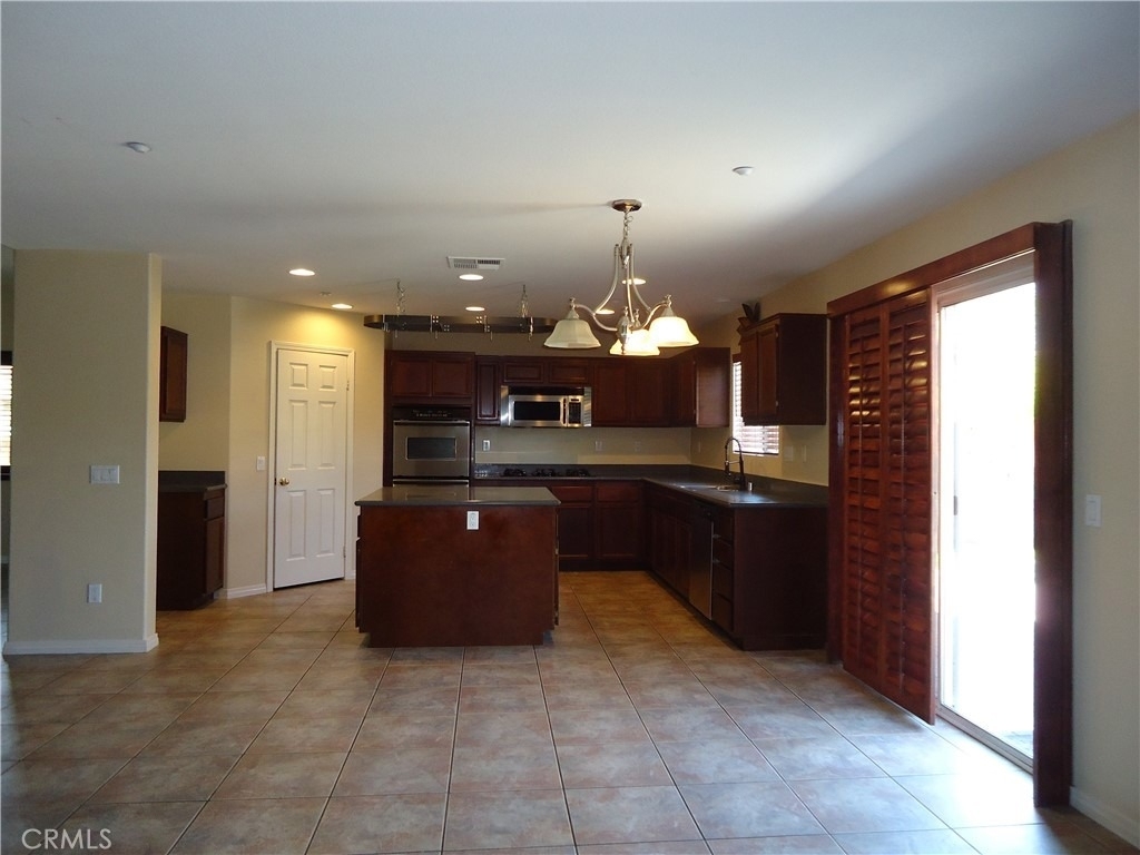 1093 Tangerine Drive - Photo 4