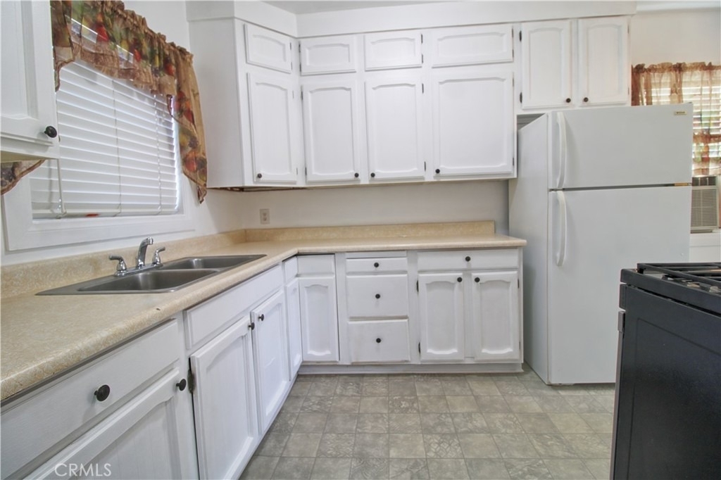 34956 Avenue B - Photo 5