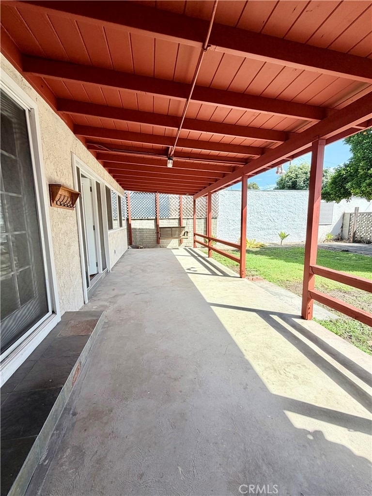 828 N Pass - Photo 43