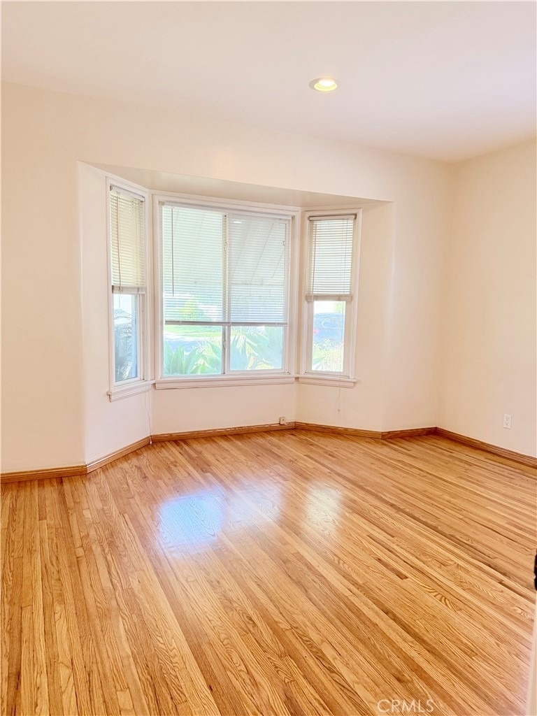 828 N Pass - Photo 25