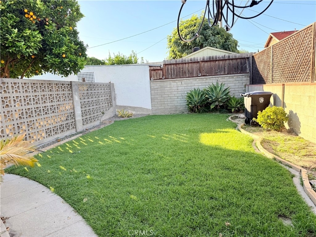 828 N Pass - Photo 45
