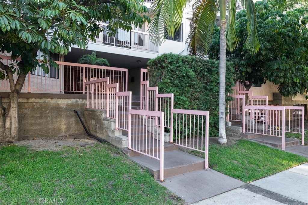 345 N Jackson Street - Photo 1