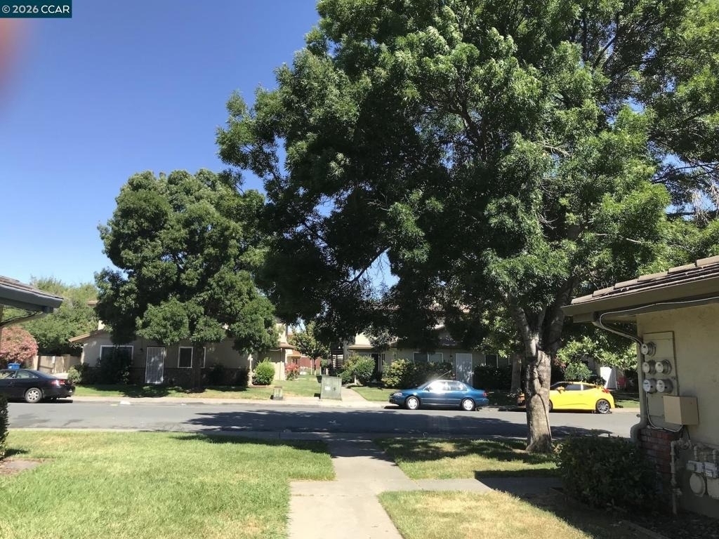 2118 Peppertree Way - Photo 10