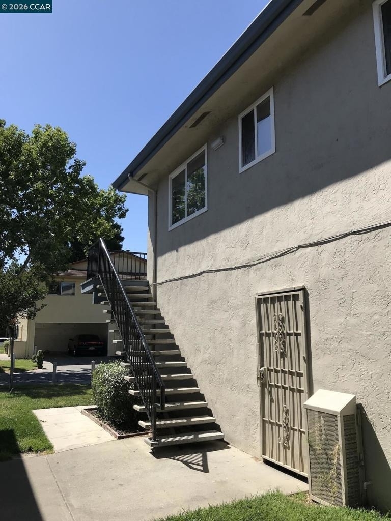 2118 Peppertree Way - Photo 16
