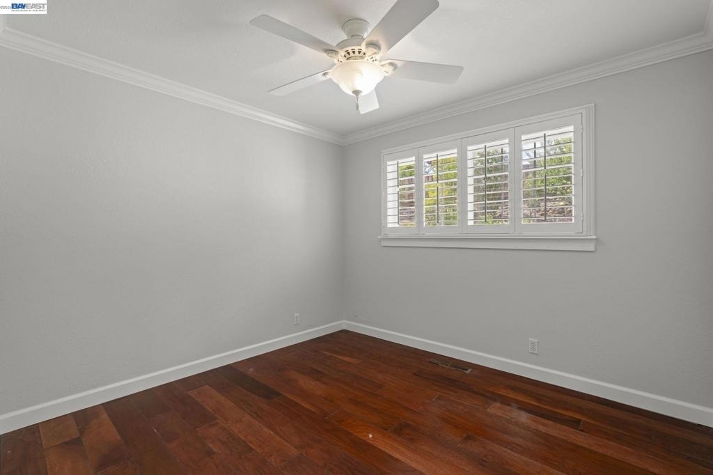 647 Bonita Ave - Photo 11