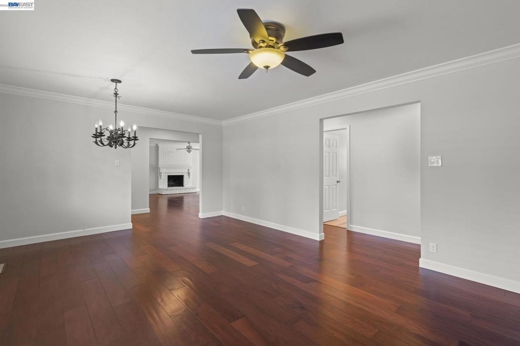 647 Bonita Ave - Photo 4