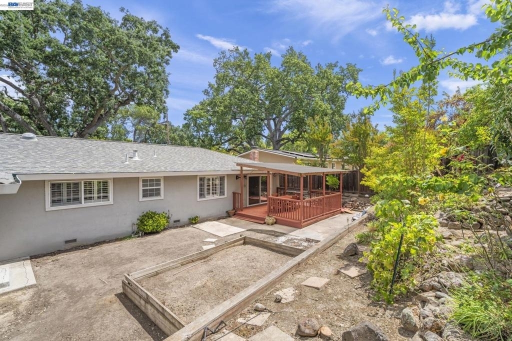 647 Bonita Ave - Photo 17
