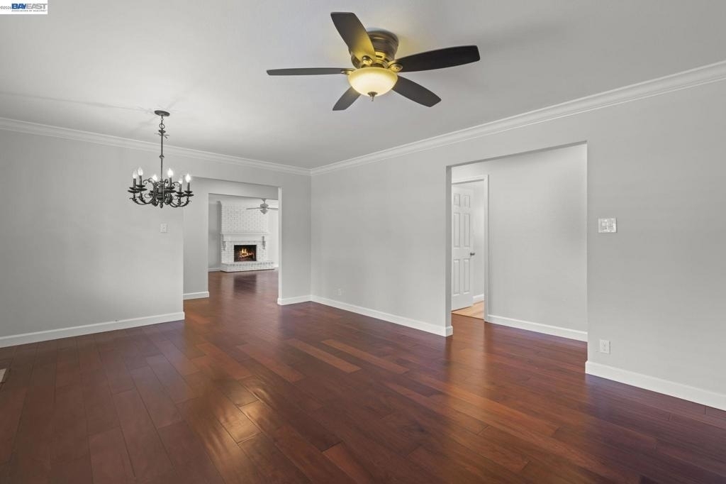 647 Bonita Ave - Photo 3