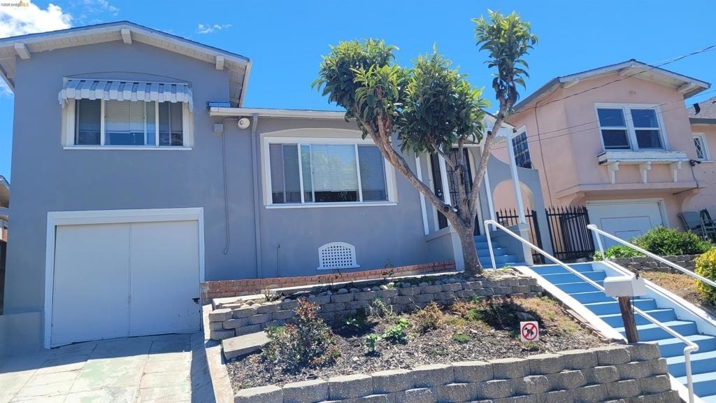 2124 12th Ave - Photo 1