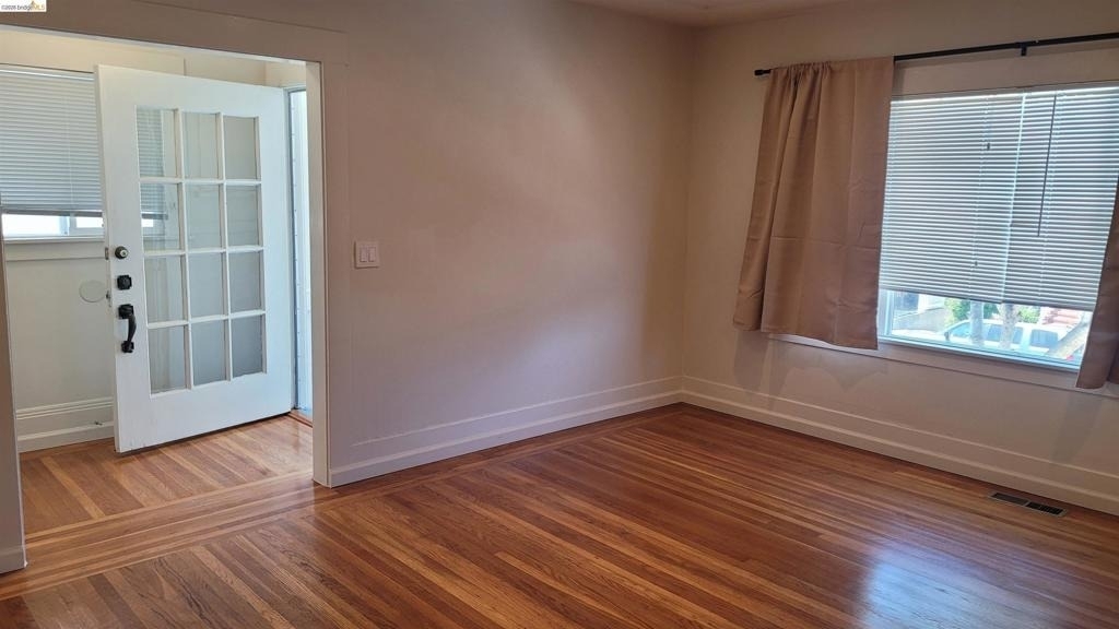 2124 12th Ave - Photo 8