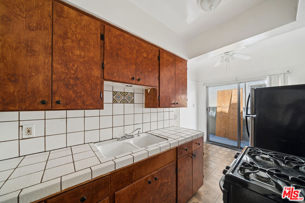 153 S Crescent Drive - Photo 3