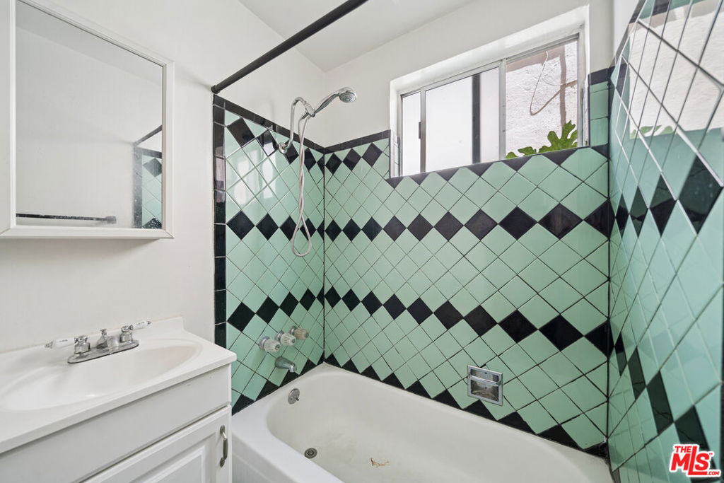 153 S Crescent Drive - Photo 11