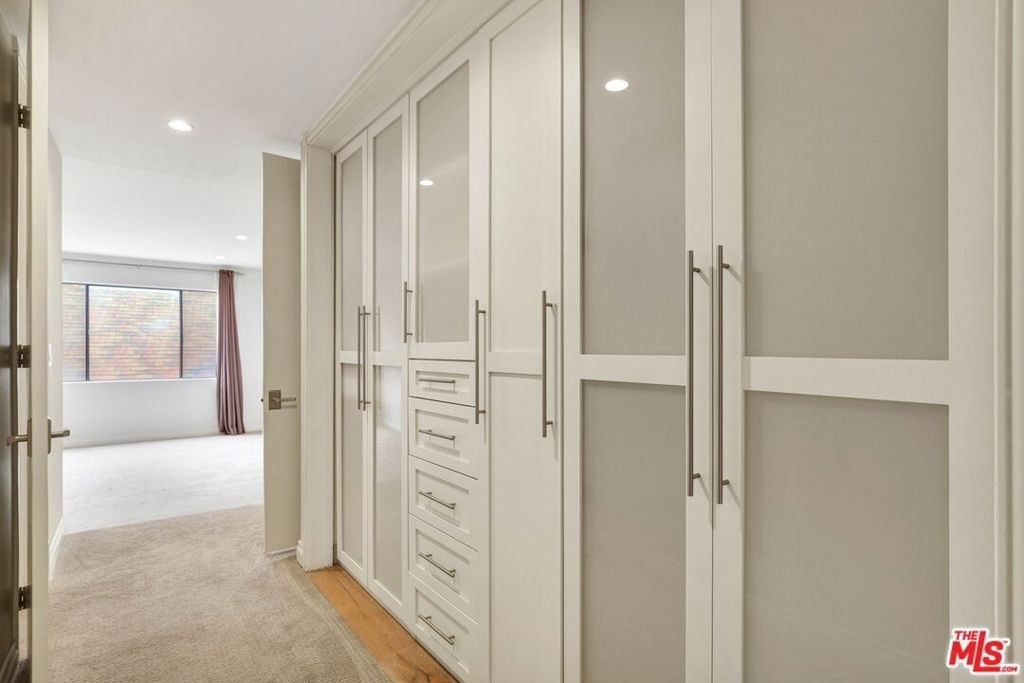 1260 S Beverly Glen Boulevard - Photo 22