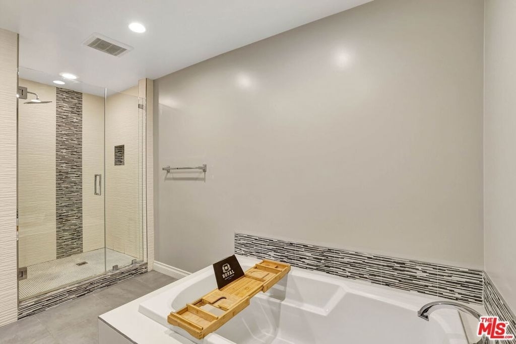 1260 S Beverly Glen Boulevard - Photo 20