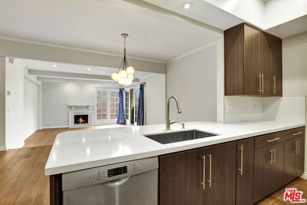1260 S Beverly Glen Boulevard - Photo 12