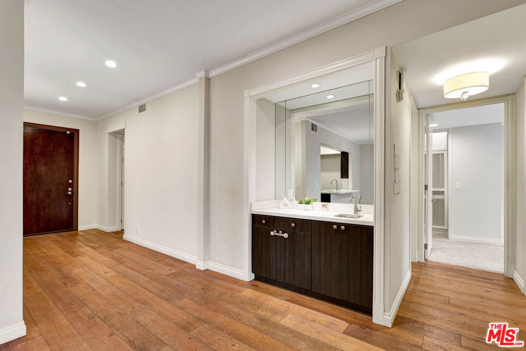 1260 S Beverly Glen Boulevard - Photo 29