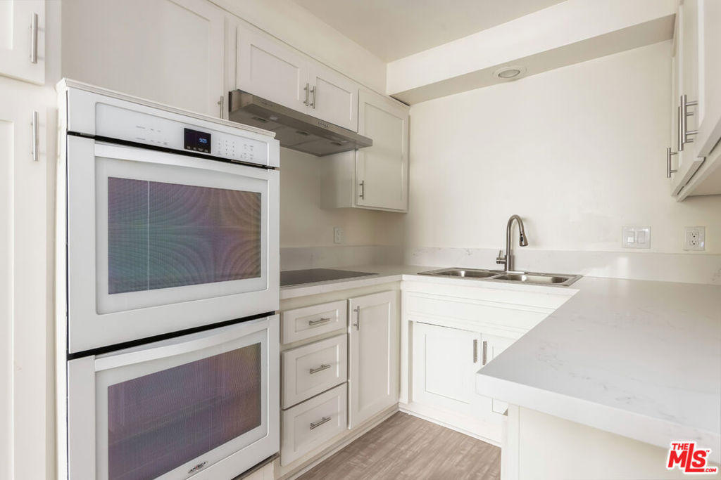 11789 Montana Avenue - Photo 8