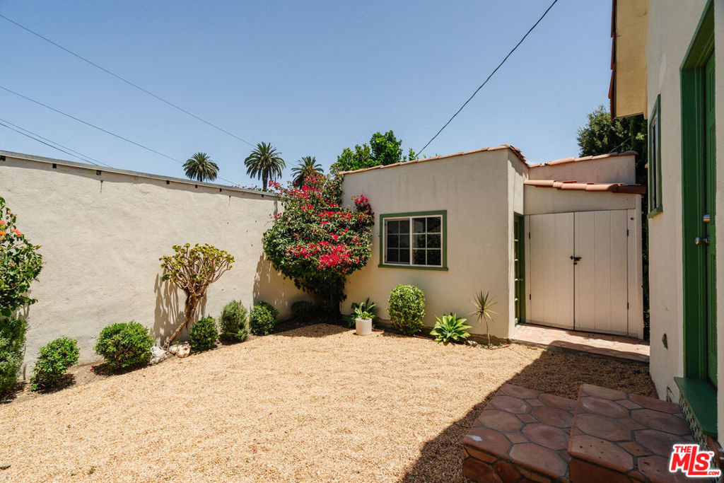 2735 Clyde Avenue - Photo 57