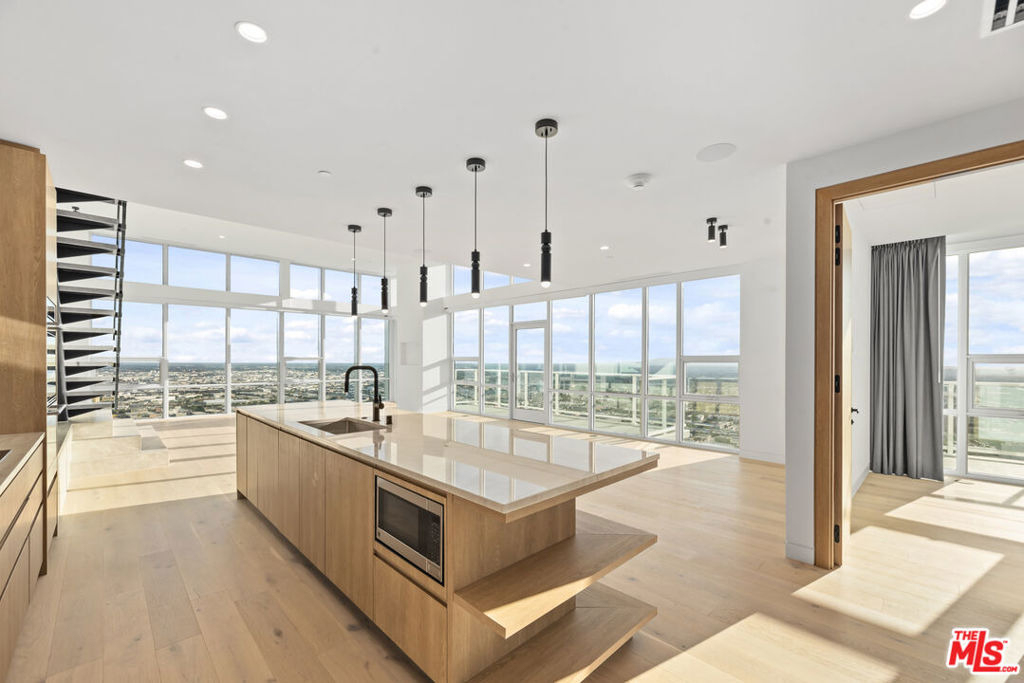 230 W Olympic Boulevard - Photo 19