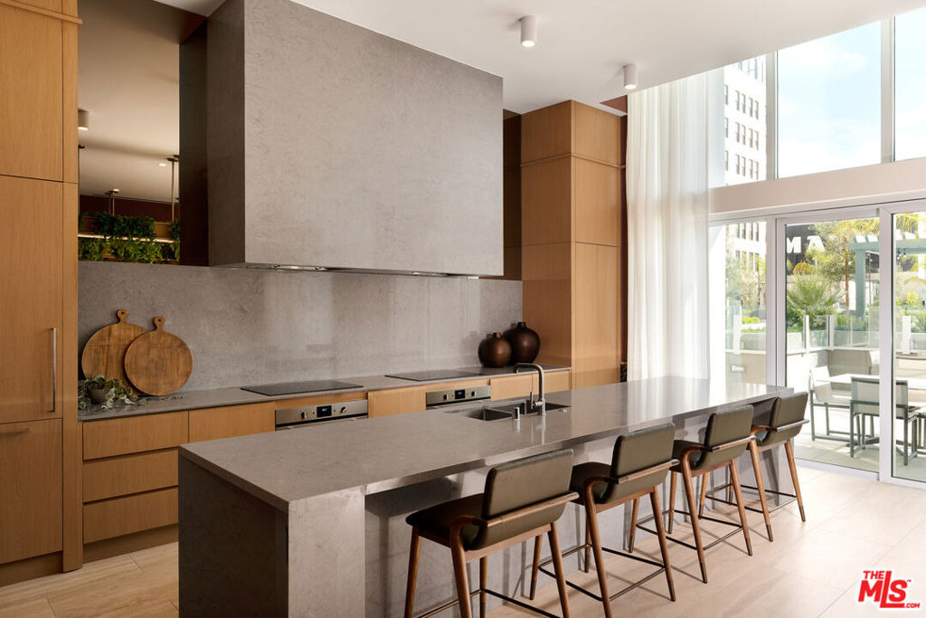 230 W Olympic Boulevard - Photo 49