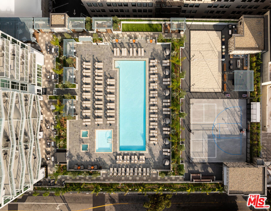 230 W Olympic Boulevard - Photo 52