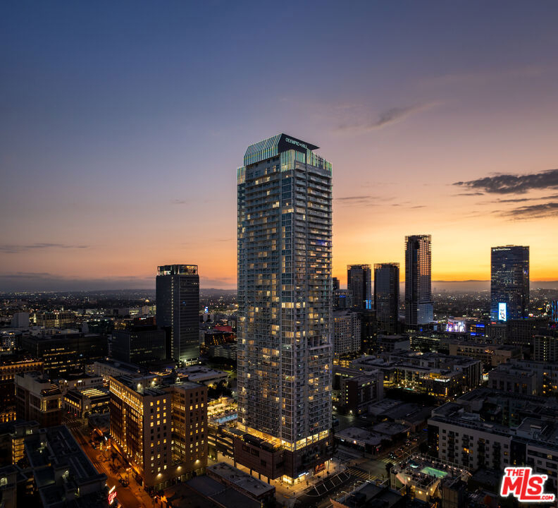 230 W Olympic Boulevard - Photo 44