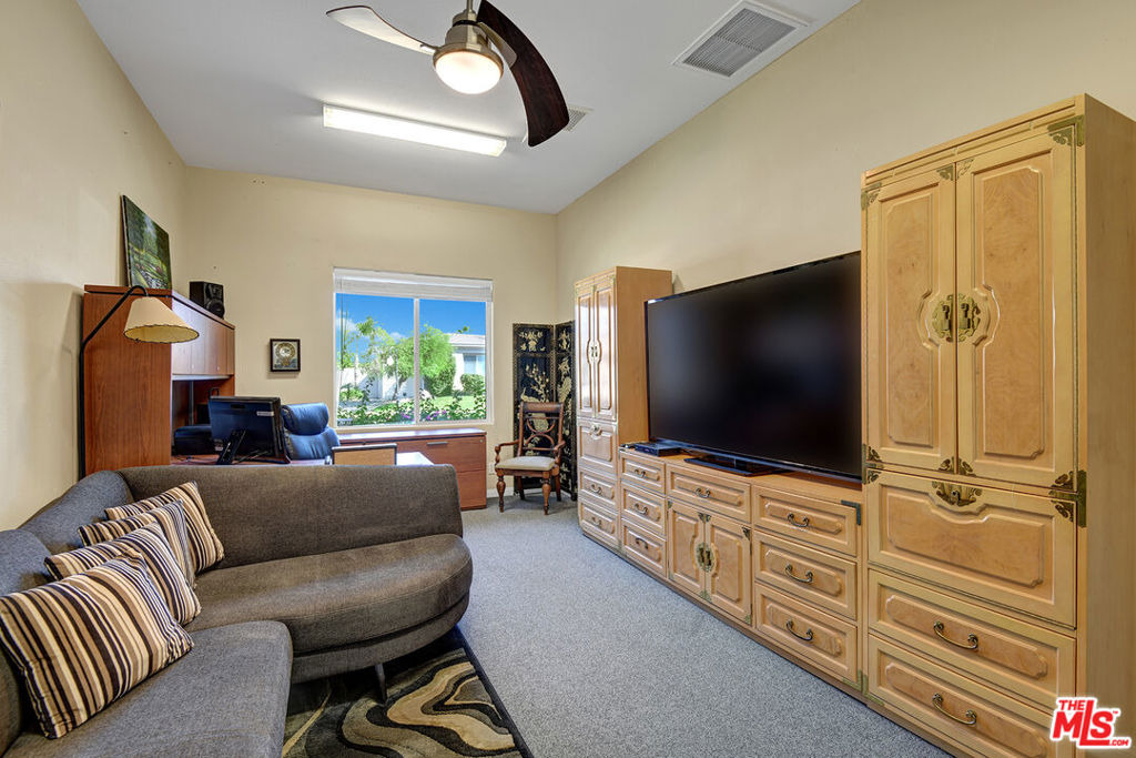 19 Orleans Road - Photo 3