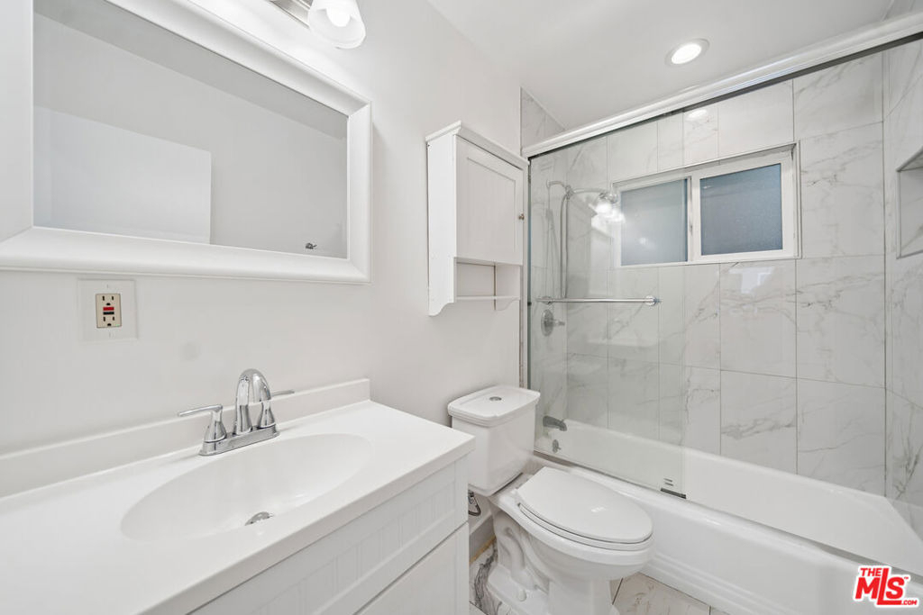 7209 Willoughby Avenue - Photo 8