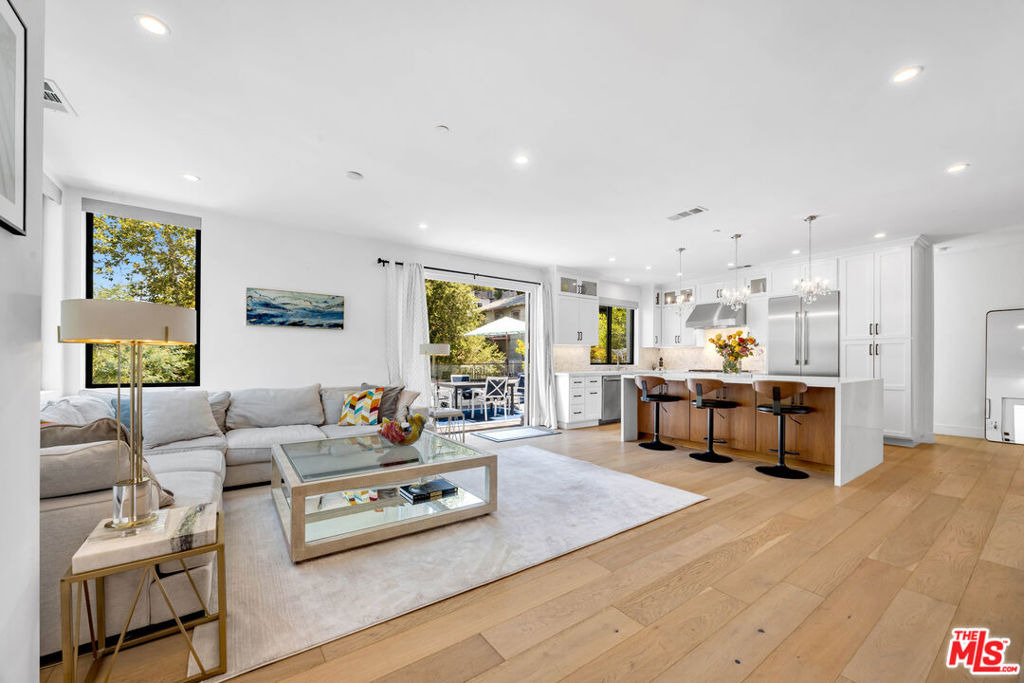 4841 Minden Place - Photo 9