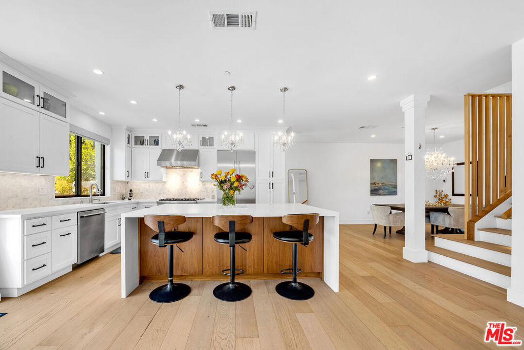 4841 Minden Place - Photo 18