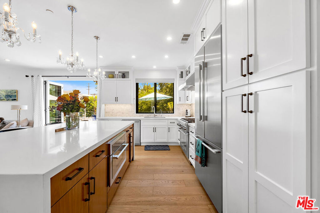 4841 Minden Place - Photo 19