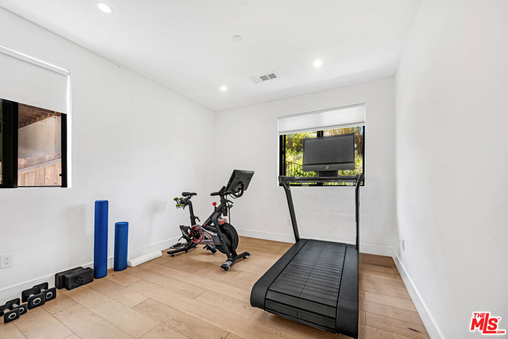 4841 Minden Place - Photo 45