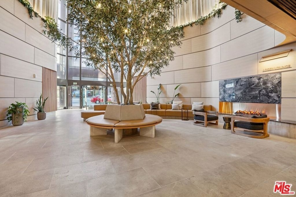 1100 Wilshire Boulevard - Photo 26